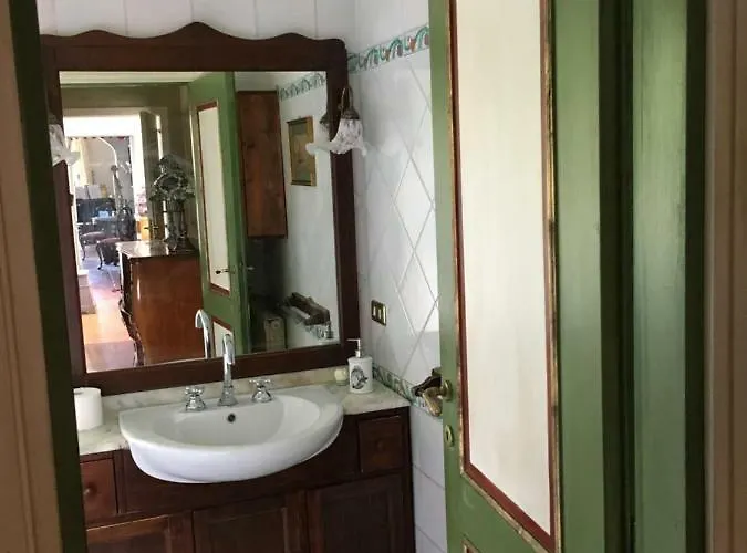 招待所 Da Serena 加埃塔